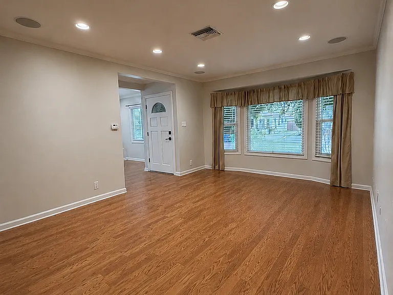 3703 Monogram Ave — Photo 3