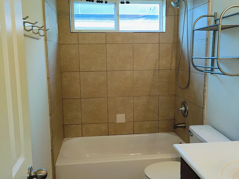 6122 Vadini Shores Ln — Photo 16