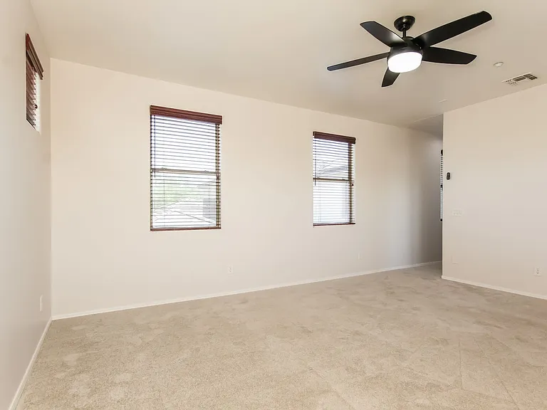 2433 W Horsetail Trl — Photo 17