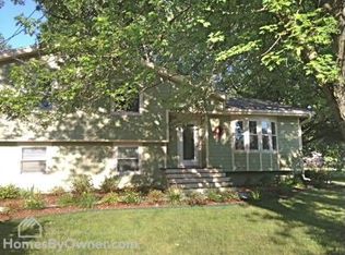 202 N 17th St, Adel, IA 50003