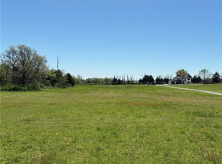 1009 NW Vaughn Rd #4, Bentonville, AR 72713