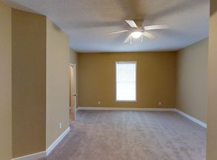 102 Royal Palms Ct, Albany, GA 31705