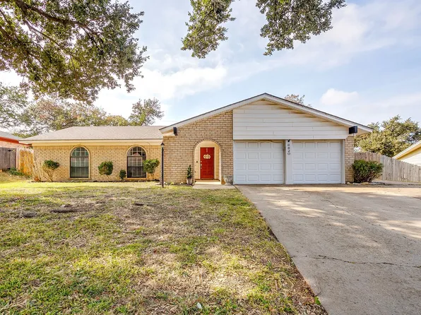 6820 Whitman Ave, Fort Worth, TX 76133