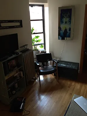 Rented by Warren T Real Estate Corp. | media 17