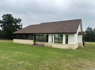 185 Quail Valley Dr, Bandera, TX 78003