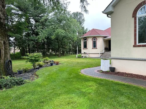 651 Georges Rd, Monmouth Junction, NJ 08852