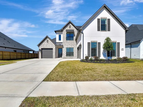 1746 Spring View Dr, Friendswood, TX 77546