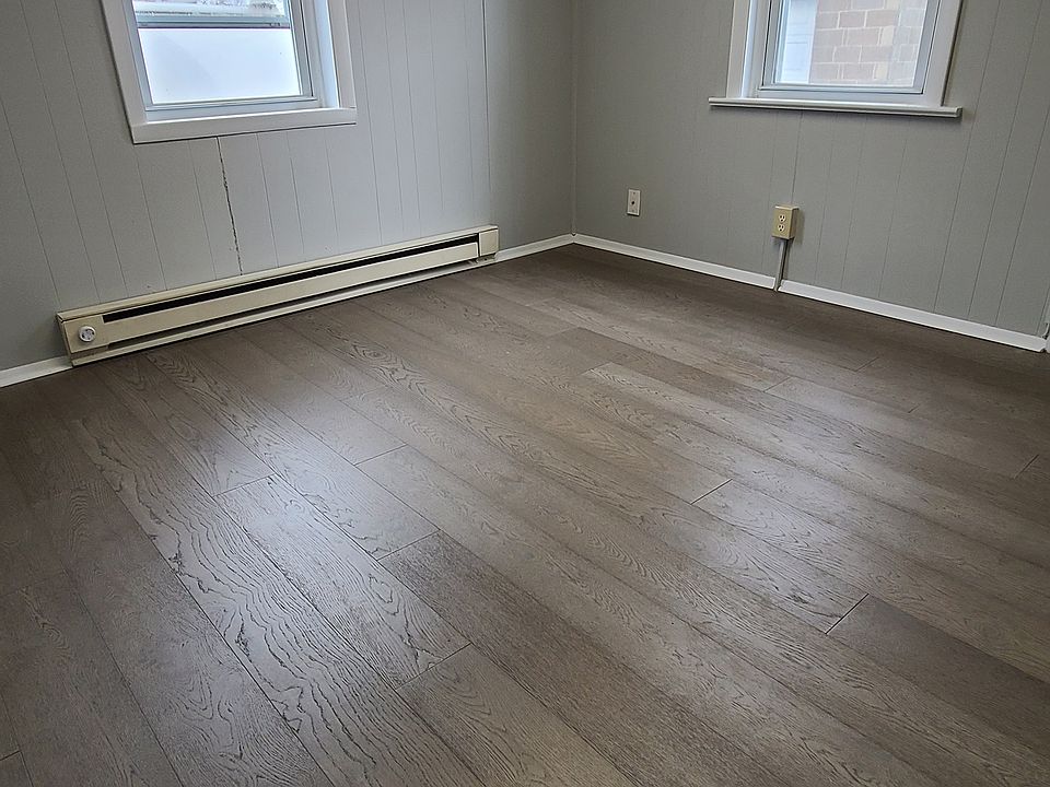 Living area 1st floor - new hardwood flooring throughout