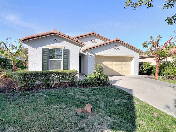 3rd image of 423 Eagle Crest Court