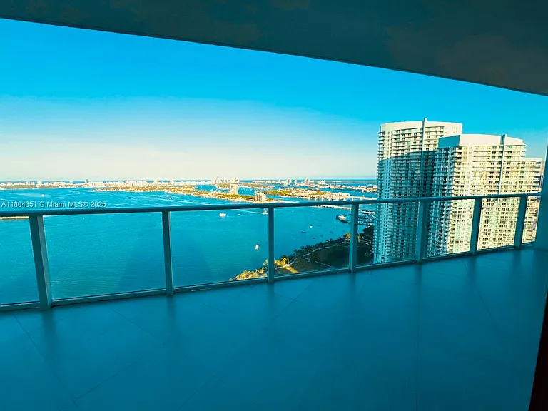 2020 N Bayshore Dr #3706 — Photo 30