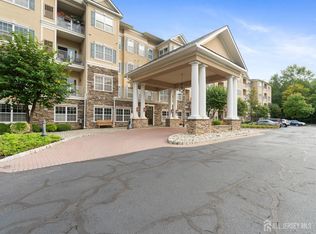 540 Cranbury Rd APT 325, East Brunswick, NJ 08816