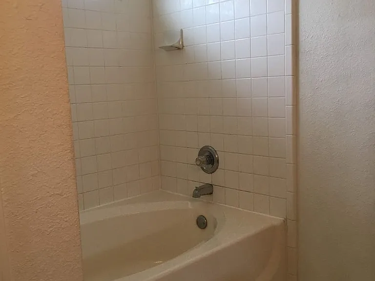 5817 Medina Dr — Photo 12