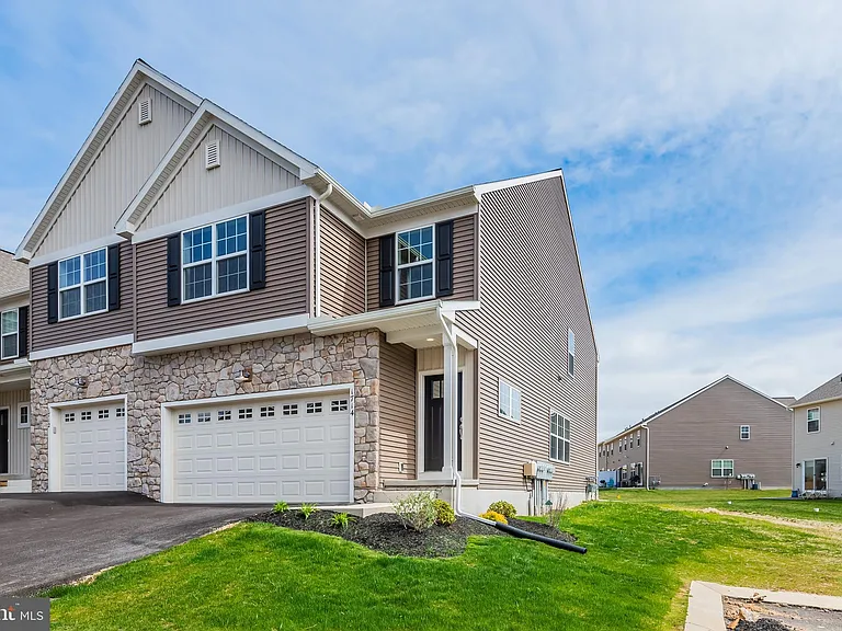 1714 Shady Ln — Photo 20