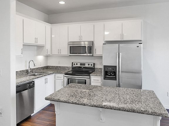 3rd image of 2388 Madden Ave Unit 103