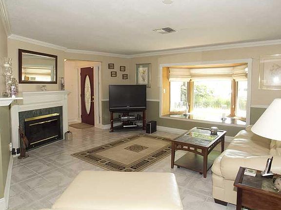4th image of 2244 Toniwood Ln