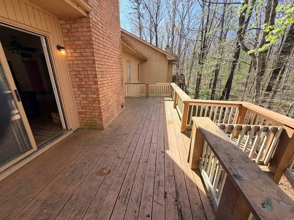 12 Emanuel Dr, Hot Springs, AR 71909