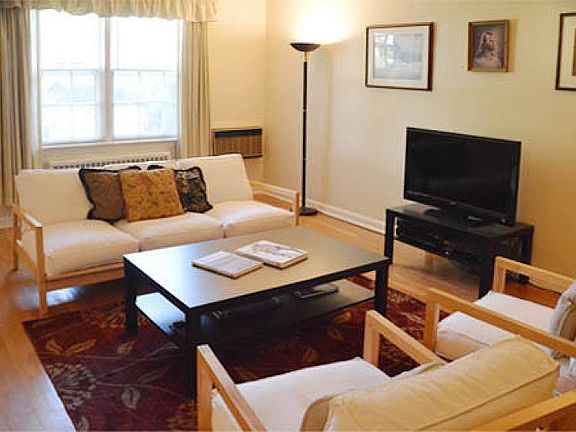 4th image of 101 Gates Ave #C002d-24