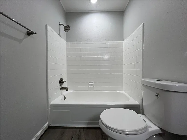7012 Jetty Ln — Photo 23