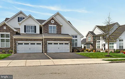 344 Wheatsheaf Way Photo 1