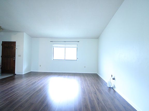 2nd image of 1624 SW 77th Ter