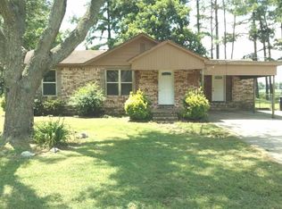 292 E Carlson St, Trumann, AR 72472