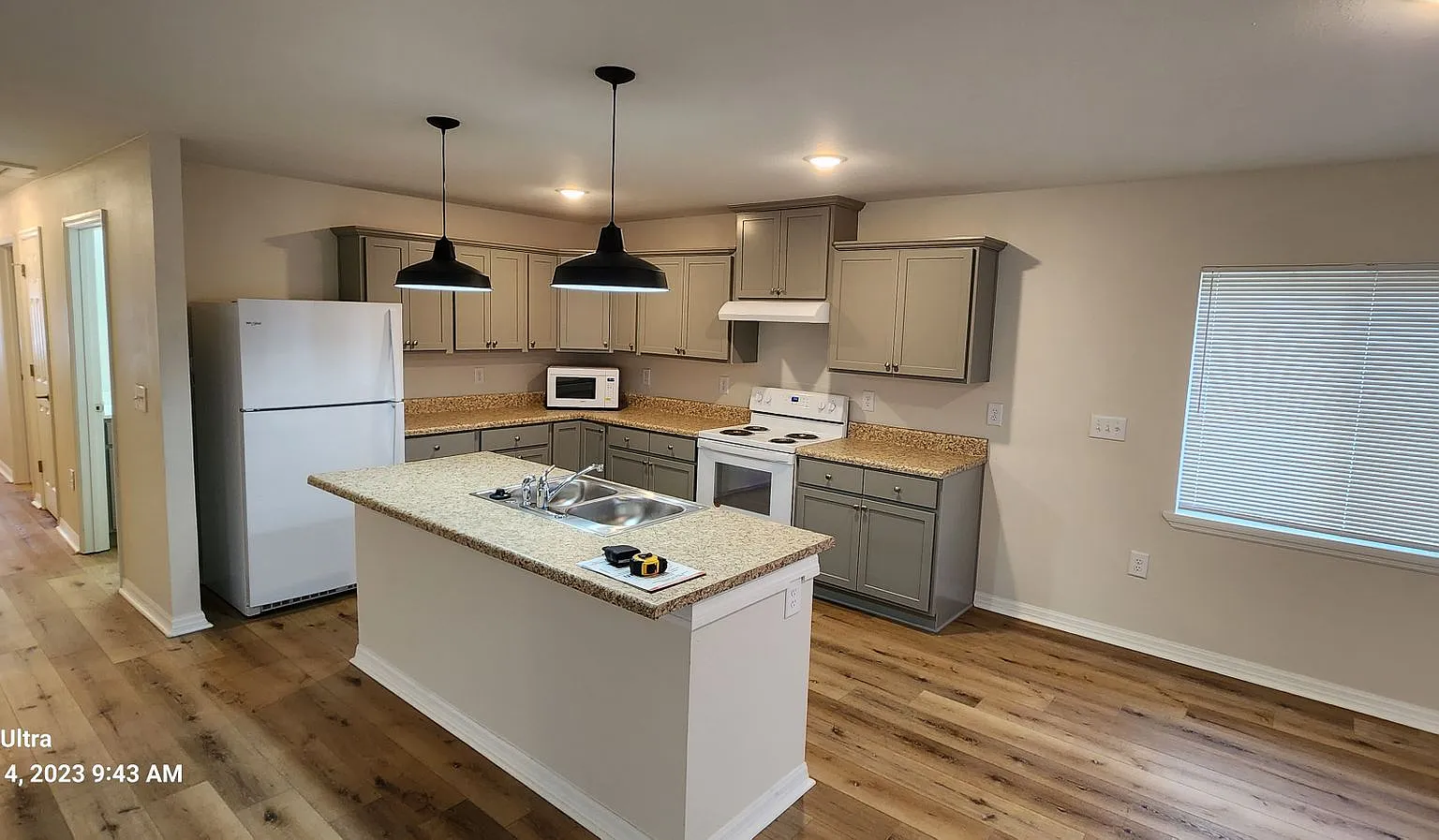 **This charming 2-bedroom, 2-bathroom house offers a cozy and inviting space to make your own** — Photo 4