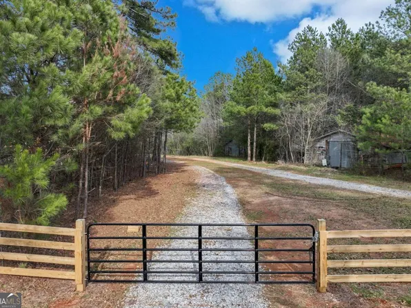 864 Arnoldsville Rd, Winterville, GA 30683