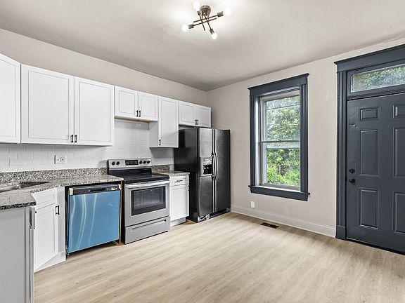 3rd image of 2913 Keokuk St #1