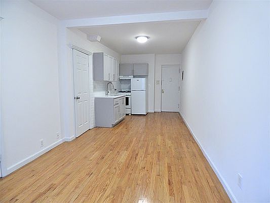 2nd image of 26 Leroy St #3F