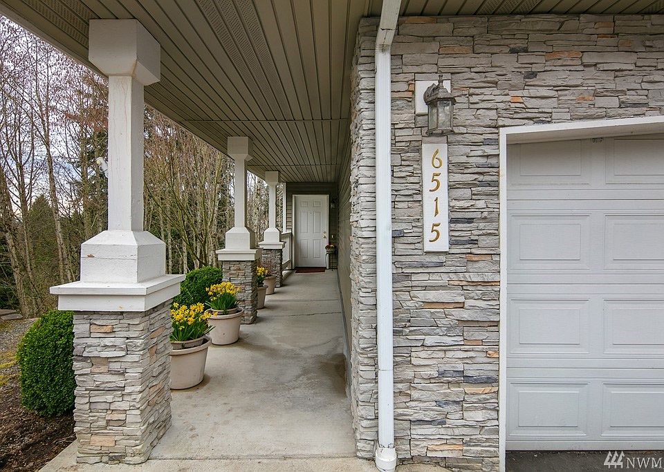 1st image of 6515 SE Cougar Mountain Way #1