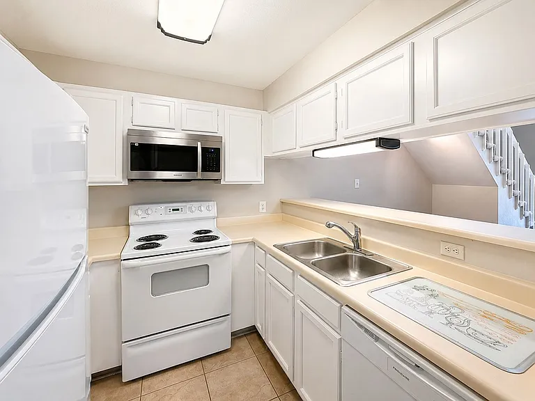 10527 Perrin Beitel Rd #D206 — Photo 7