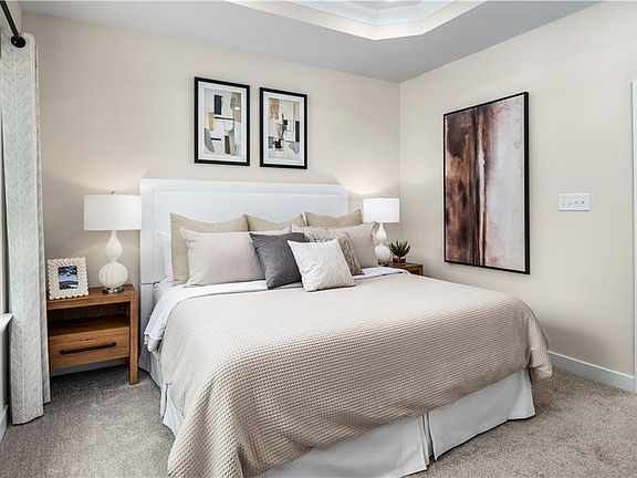 4th image of 237 Reids Place Dr