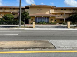 1050 E Sample Rd APT 110, Pompano Beach, FL 33064