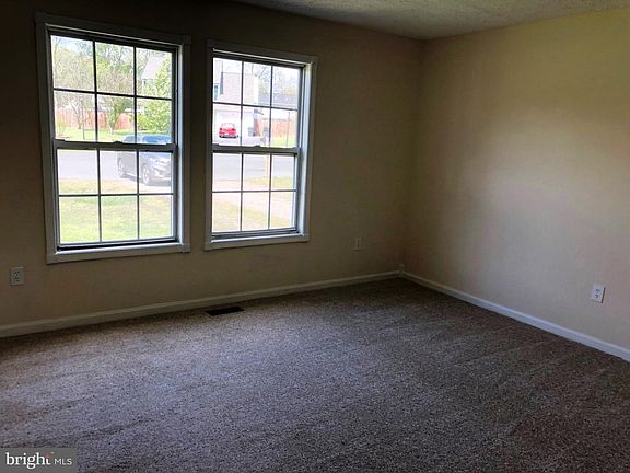 3rd image of 8002 Bridgewood Ct