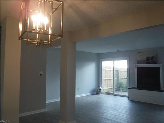 5th image of 302 Elderwood Ct