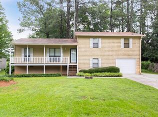 2207 Greenridge Dr SW, Marietta, GA 30008