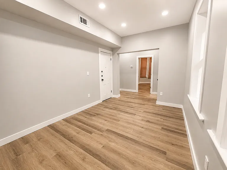 113 Elizabeth Ave #3B — Photo 7