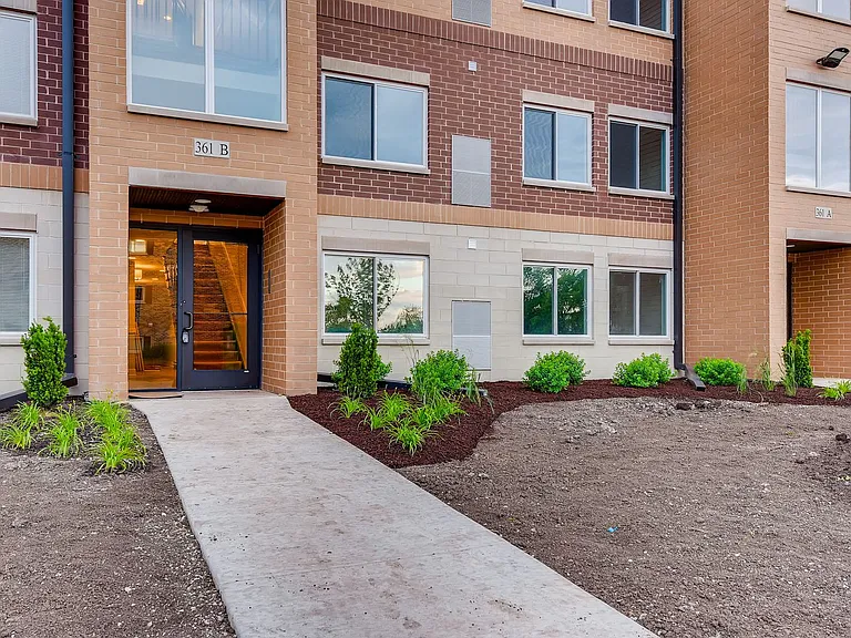 361 Marshall Rd — Photo 4