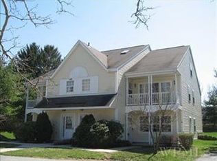 50 Durham Ct, Fishkill, NY 12524