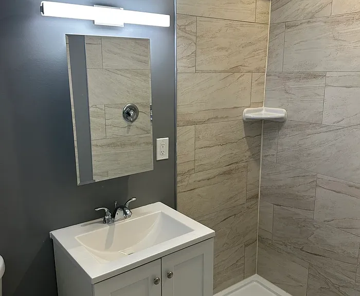 2407 W North Ave #1 — Photo 4