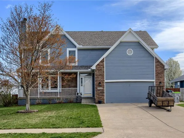 1005 SE 12th Ter, Lees Summit, MO 64081