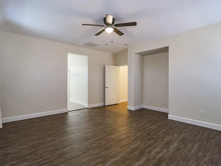3457 E Orchid Ln — Photo 31