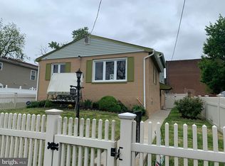 8058 Erdrick St, Philadelphia, PA 19136