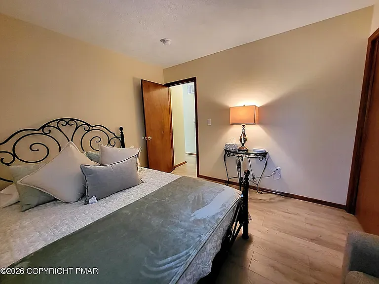 251 Dorchester Dr — Photo 8