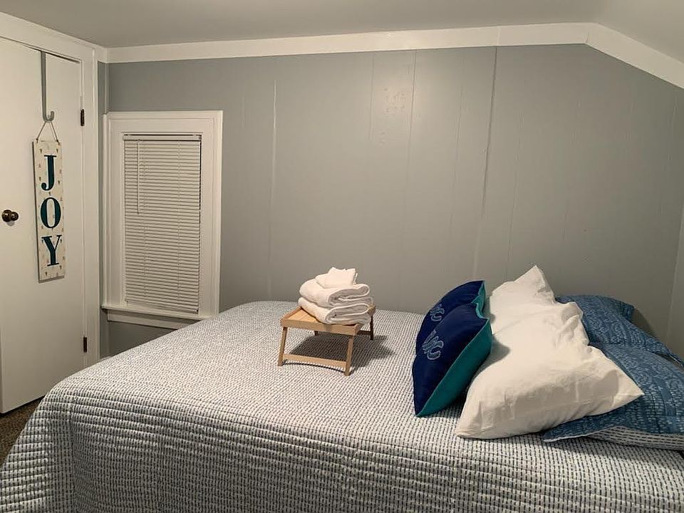 1st image of 139 Draper Ave #3