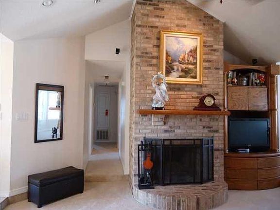 3rd image of 218 Dolphin Estates Ct