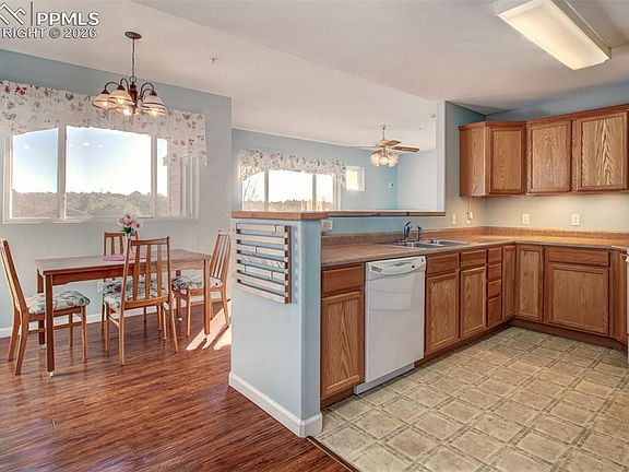 5th image of 3765 Hartsock Ln Unit 103