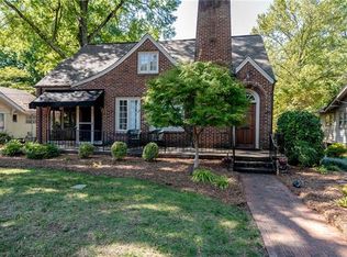 419 8th St NW, Hickory, NC 28601