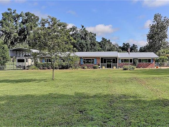 4th image of 4804 Lynn Oaks Cir