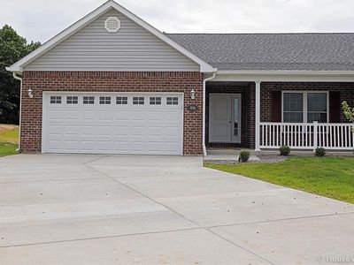 105 Redwood Ct #A, Park Hills, MO, 63601